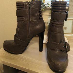 Grey Nine West Booties